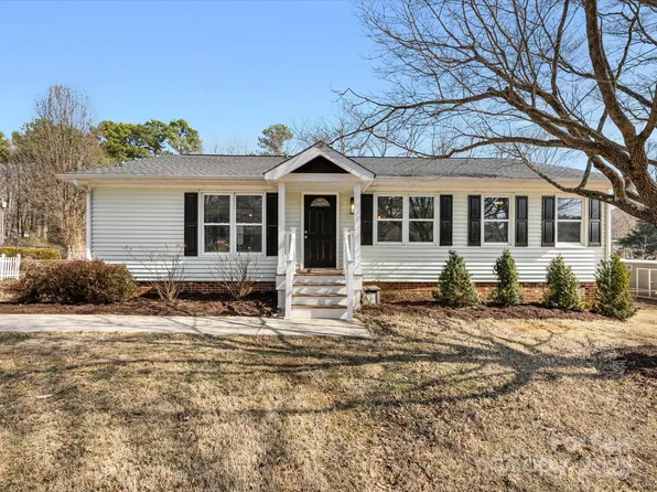 7440 Apple Creek Dr, Mint Hill, NC 28227