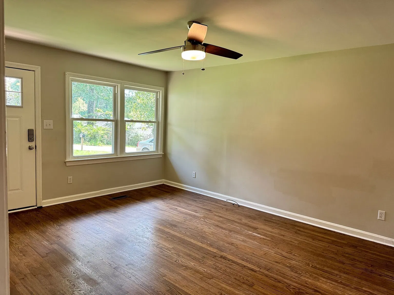 2 bed, 1.0 bath, 850 sqft, $825 — Photo 4