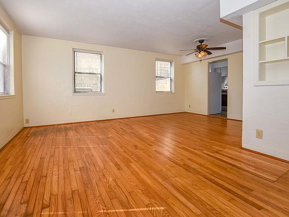 4th image of 729 N Grandview Ave APT 3