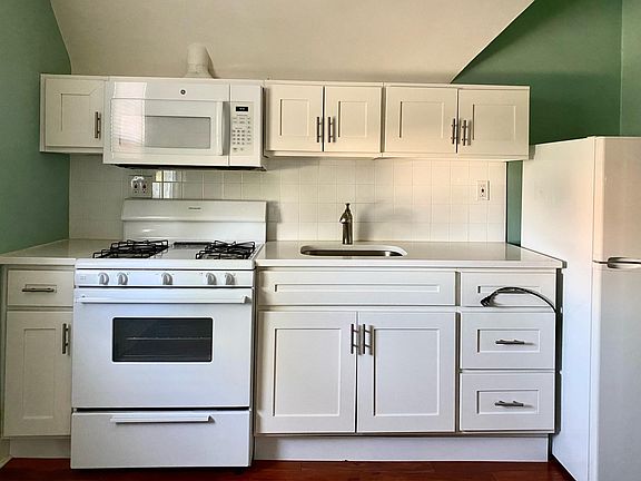 3rd image of 4724 192nd St Floor 2