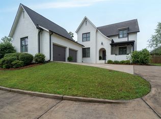 2414 Jacobs Rd, Vestavia, AL 35216
