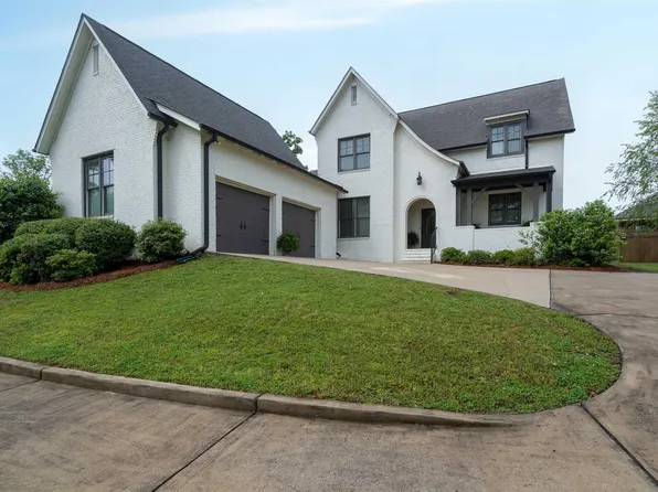 2414 Jacobs Rd, Vestavia, AL 35216