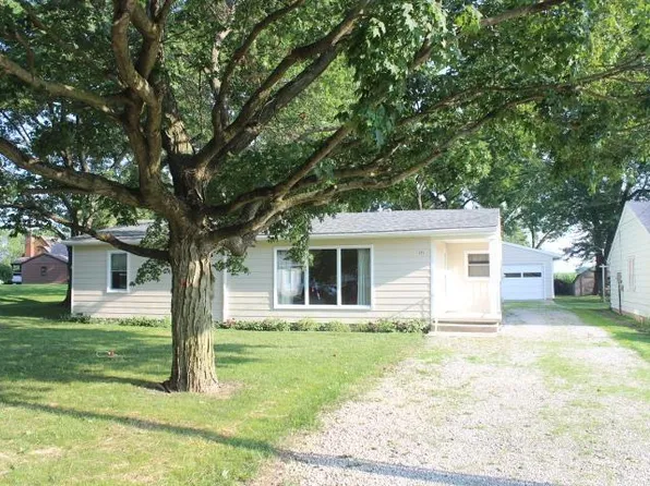 151 Moore Ave, Dunkirk, IN 47336