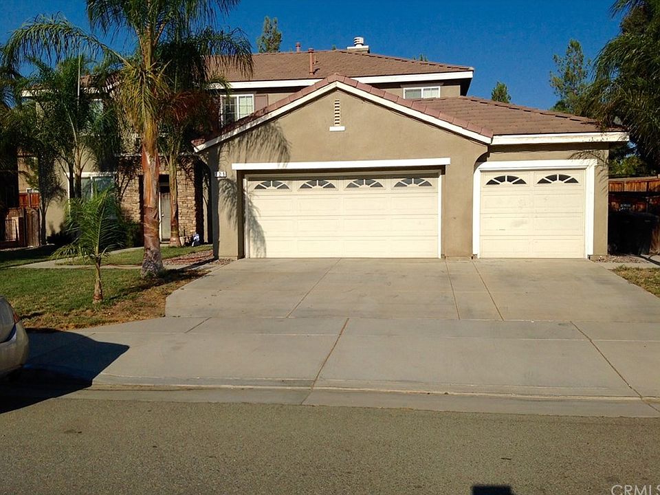 1st image of 121 San Remo Ave