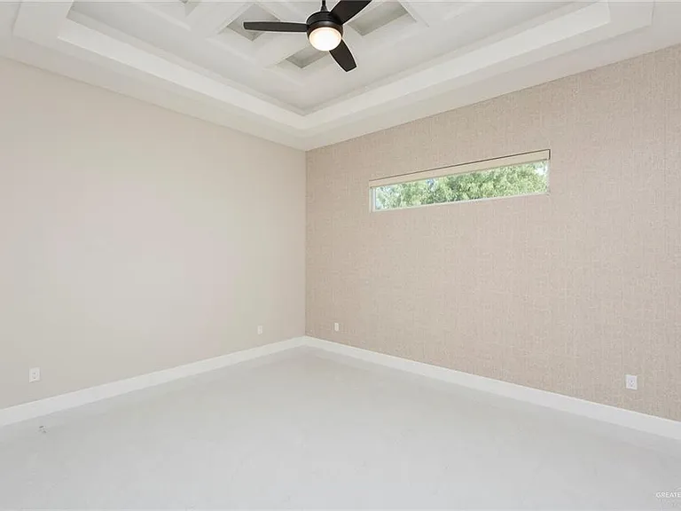 7305 N 25th Ln — Photo 13