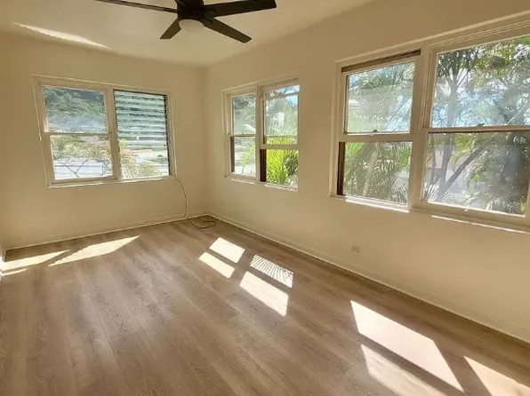 2144 Kauhana St #A, Honolulu, HI 96816