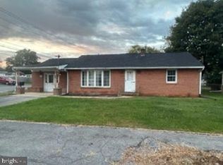 17231 Cloverleaf Rd, Hagerstown, MD 21740