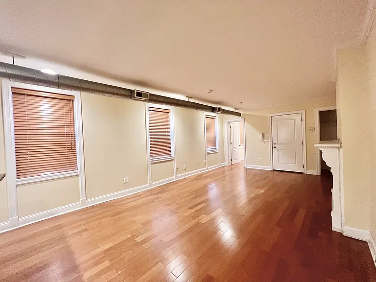 1526 Pine St #1B — Photo 34