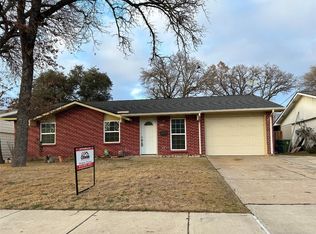 1137 Elmwood Dr, Lewisville, TX 75067