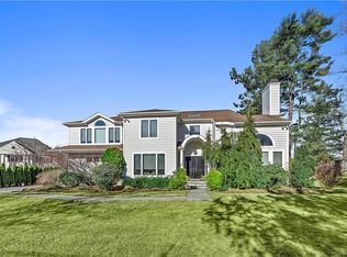 77 Hillandale Rd, Rye Brook, NY 10573