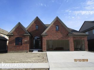 54930 Lawson Creek Dr, Shelby Township, MI
