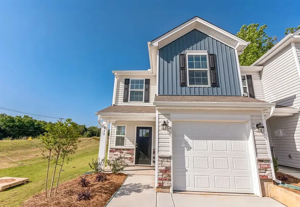 L Attitude 34 Dillard Creek