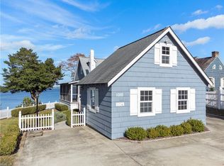 1015 Moore House Rd, Yorktown, VA 23690