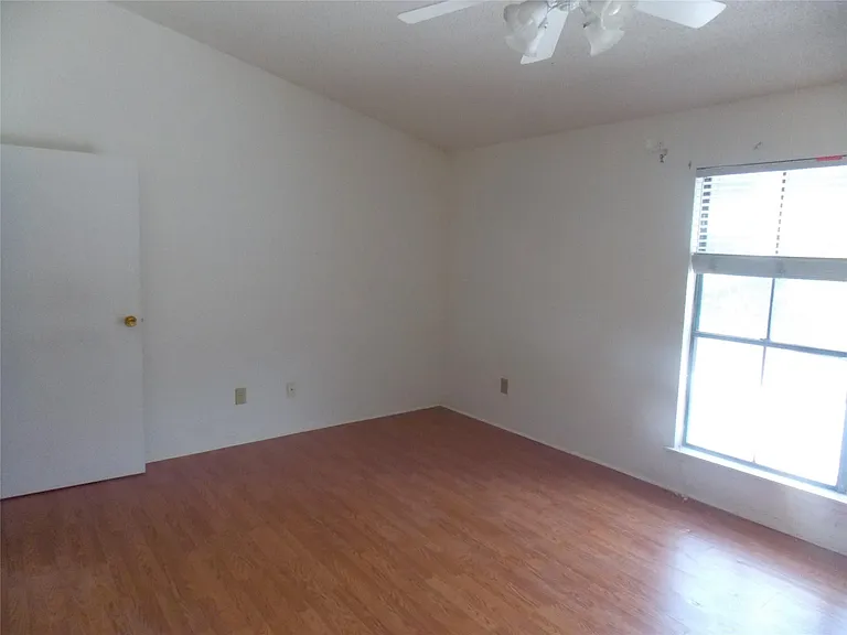 17738 Kings Park Ln #17738 — Photo 5