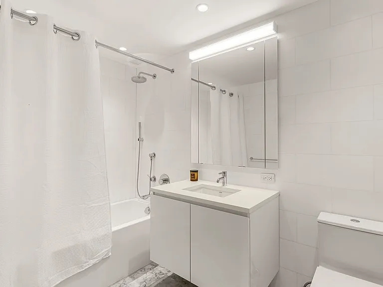 685 1st Ave #21-C — Photo 9