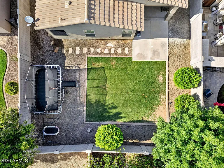 823 W Witt Ave — Photo 18