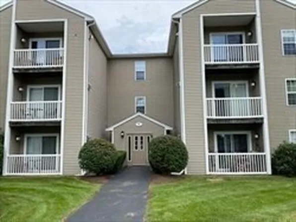 4 Marc Dr APT 4C9, Plymouth, MA 02360