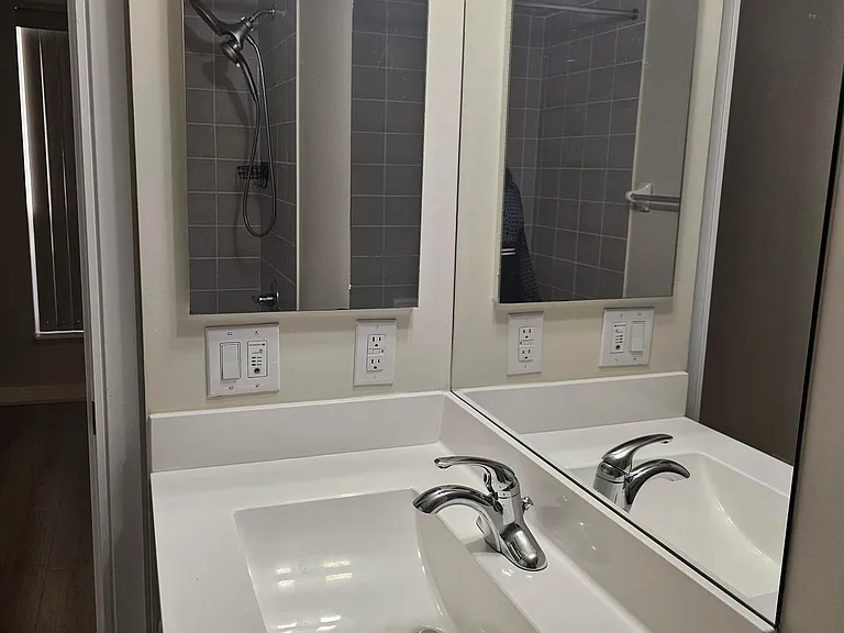 151 Village Green Sq #506 — Photo 33