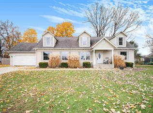 779 Park Dr, Nappanee, IN 46550