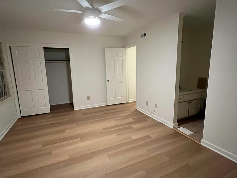 3227 E Regents Park Ln — Photo 9