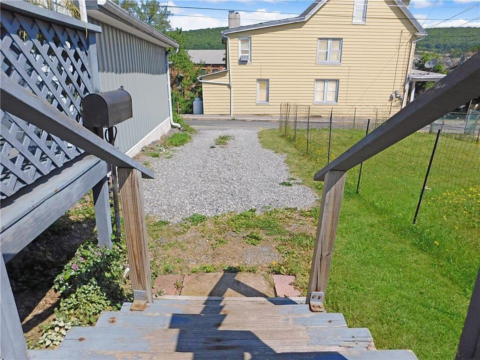 206 W Early Ave, Coaldale, PA 18218 Zillow
