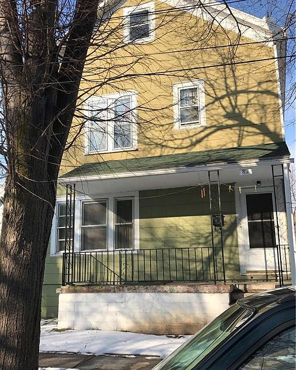 2nd image of 82 California St