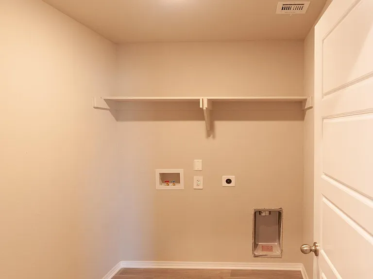 3502 Molly Dr — Photo 24