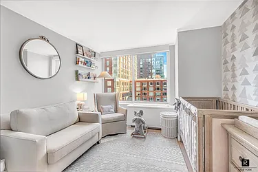 Rented by R New York