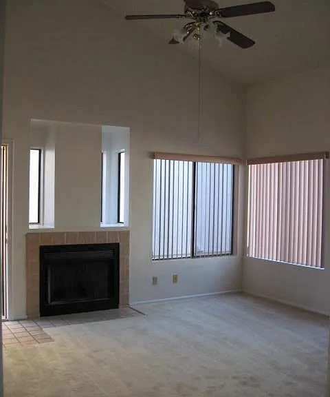 3376 W Camino De Amigos — Photo 2