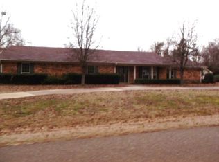 6636 Lakeridge Dr, Texarkana, TX 75503