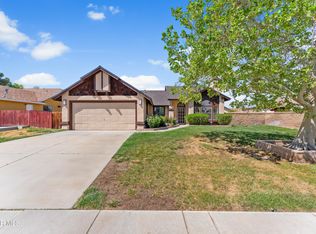 38027 Raintree Ln, Palmdale, CA 93552