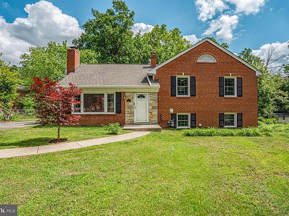 2nd image of 7039 Calamo St