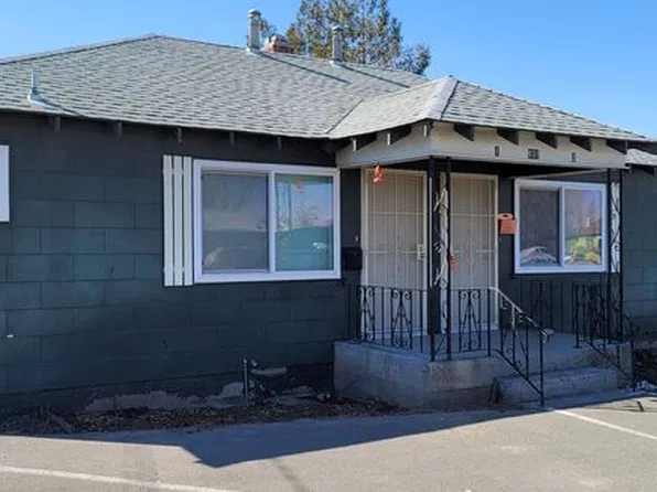 831-02 Sullivan Ln, Sparks, NV 89431