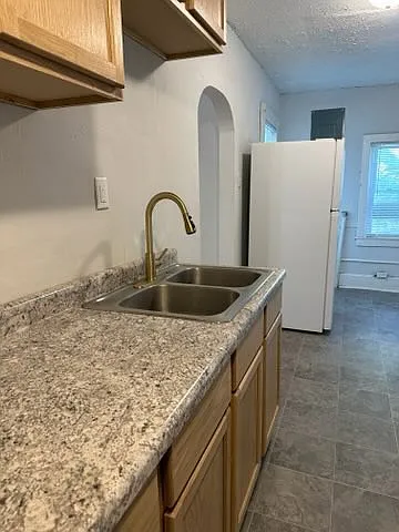 1212 S Brotherton St — Photo 5