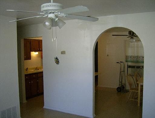 3rd image of 202 AGNES ST