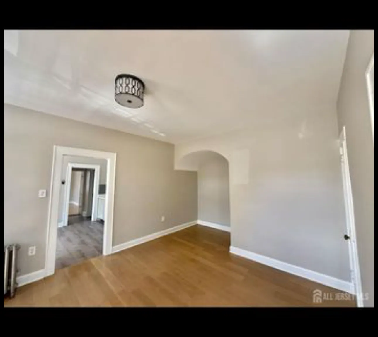 3 bed, 1120 sqft, $2,900 — Photo 1