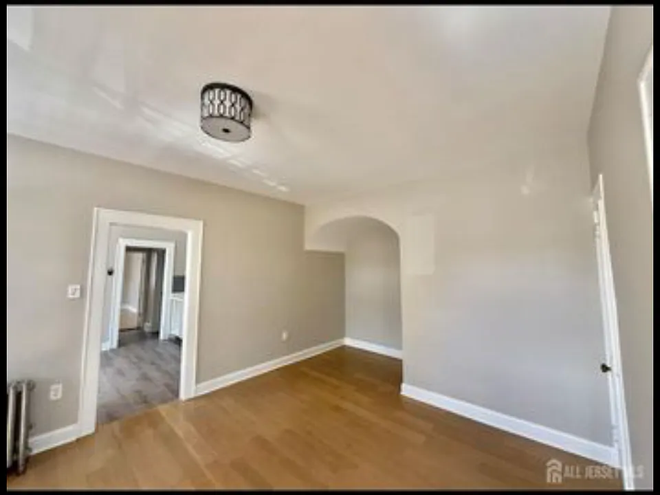 326 Cedar Ave #B