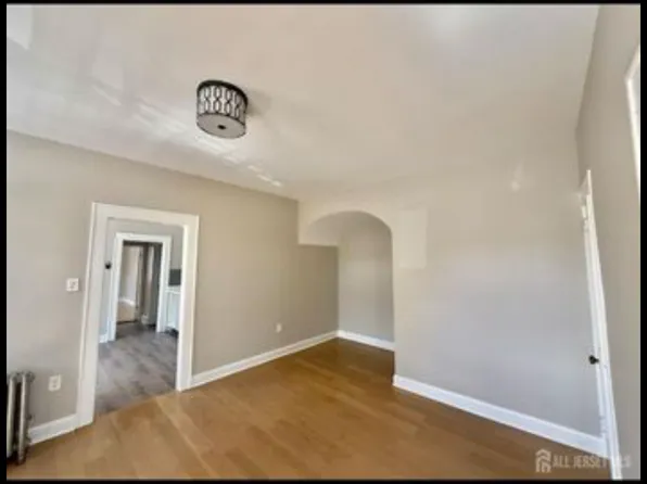 326 Cedar Ave #B, Highland Park, NJ 08904