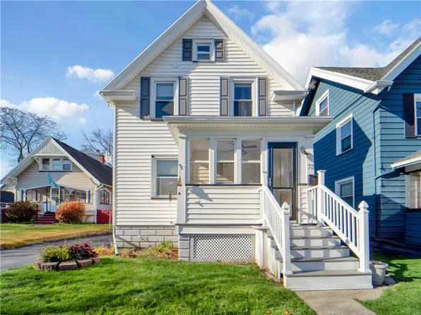 73 Mayflower St, Rochester, NY 14615