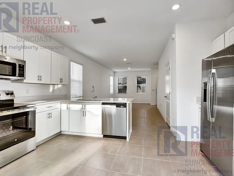 8700 Daybreak St — Photo 6