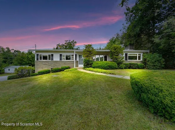 405 Barbara Dr, Moscow, PA 18444