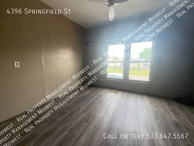 4396 Springfield St — Photo 12