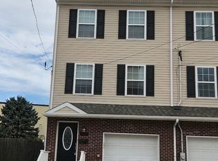 327 S Adams St, West Chester, PA 19382