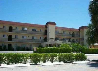 2nd image of 1410 S Federal Hwy APT 308