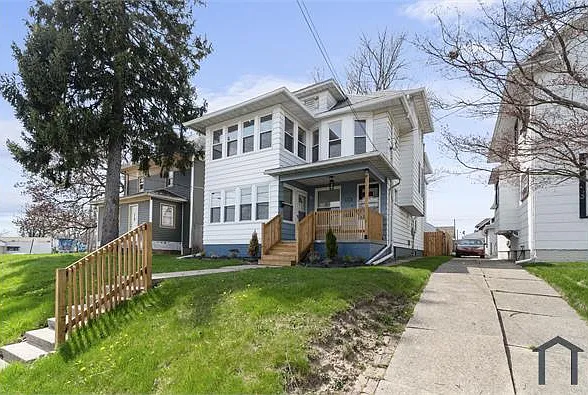 2 bed, 1048 sqft, $950 — Photo 2