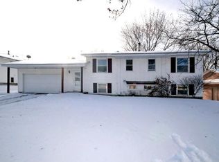 8096 Ingleside Ave S, Cottage Grove, MN 55016