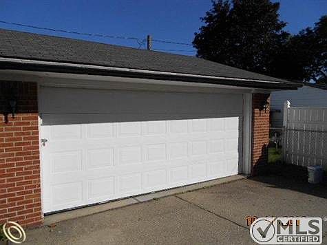 2 Car Garage