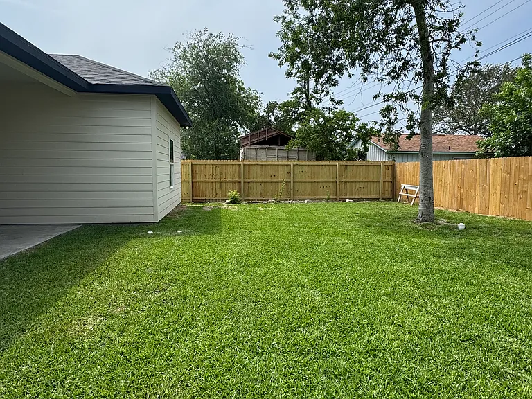 3649 Santa Fe St — Photo 19