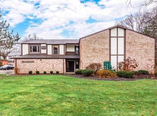 29331 Detroit Rd APT 2, Westlake, OH 44145