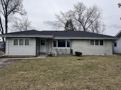 (Undisclosed Address), Lindenhurst, IL, 60046